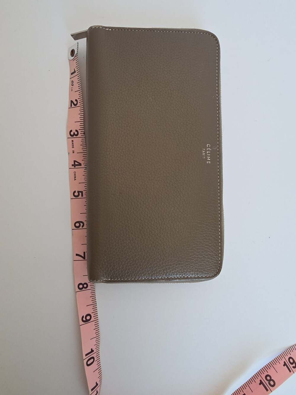 Céline Large Zip Around Multifunction Wallet in Grained Calfskin Taupe and Yello - Picture 3 of 16